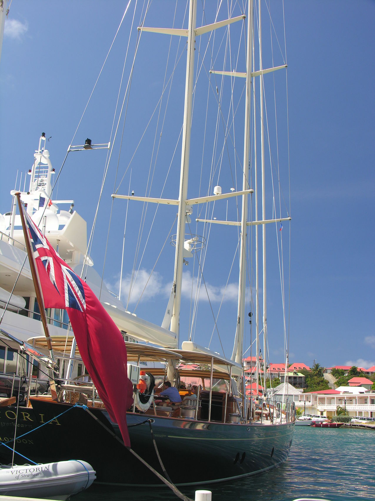 Huckleberry yacht Alloy Yachts SuperYacht Times