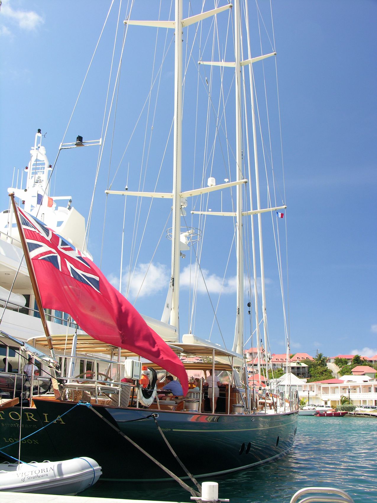 Huckleberry yacht Alloy Yachts SuperYacht Times